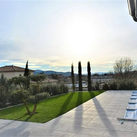 Holiday home Climatisee 3 Avec Piscine Privee, Proche Centre-ville De - Fr-1-382-96